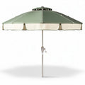 Parasol de jardin en polyester vert et crème avec mât en aluminium 2,2 x 2,2 x 2,5 m